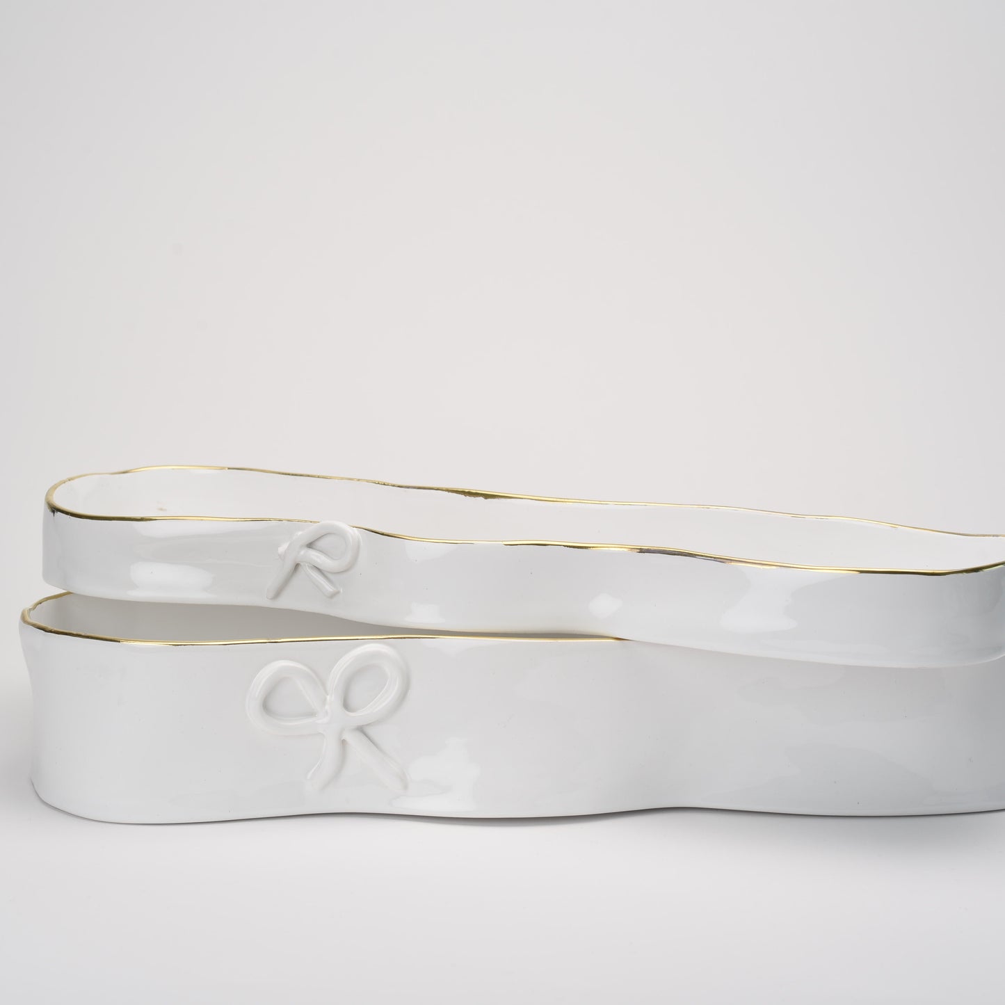 Ceramic Oval Thin Bowl with Bow