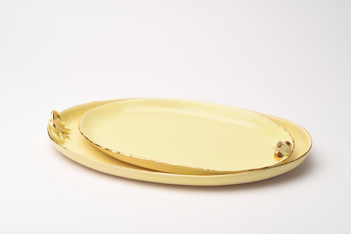 oval porcelaine platter by Lina Shamaa