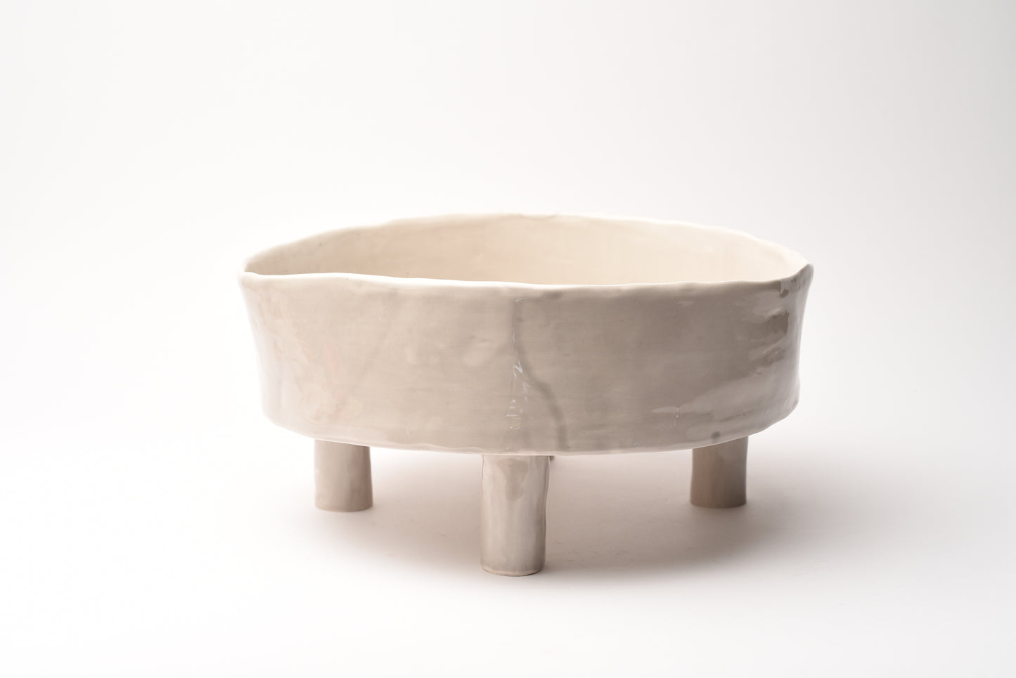 Ceramic elevated round bowl