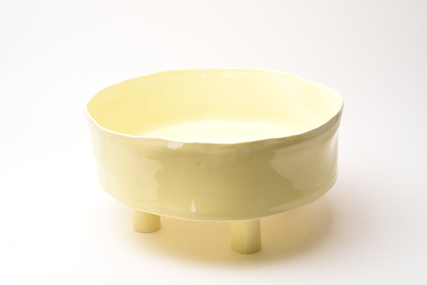 Ceramic elevated round bowl