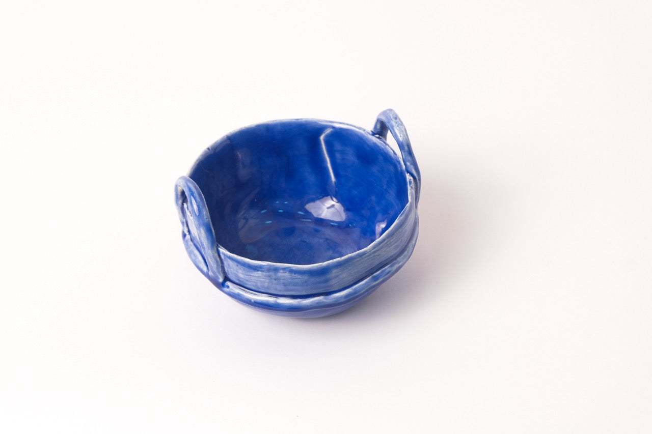 ceramic- mini bowl with two hands